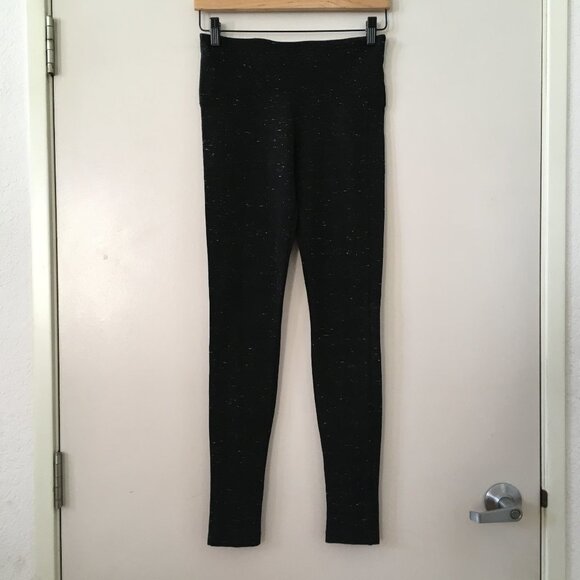 GBTSO Iconic Legging in Black Speck - Picture 2 of 5